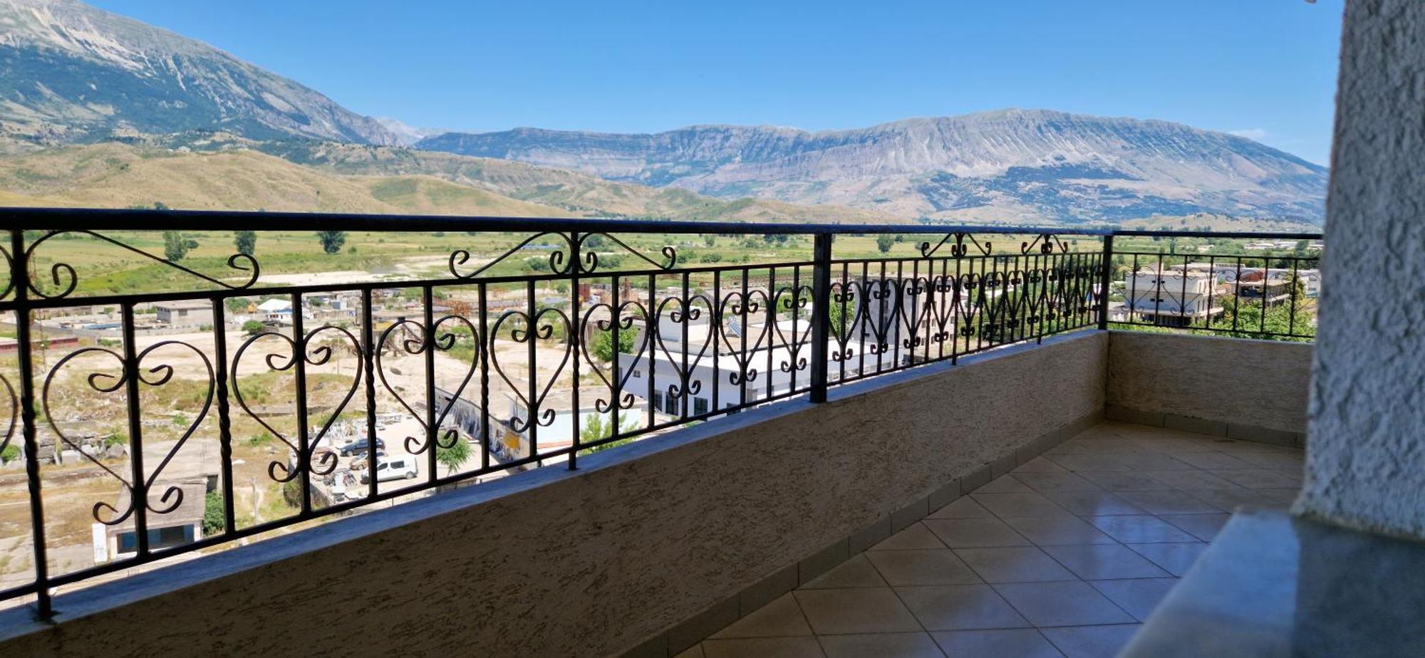 Shena Guest House Gjirokastër Exterior foto