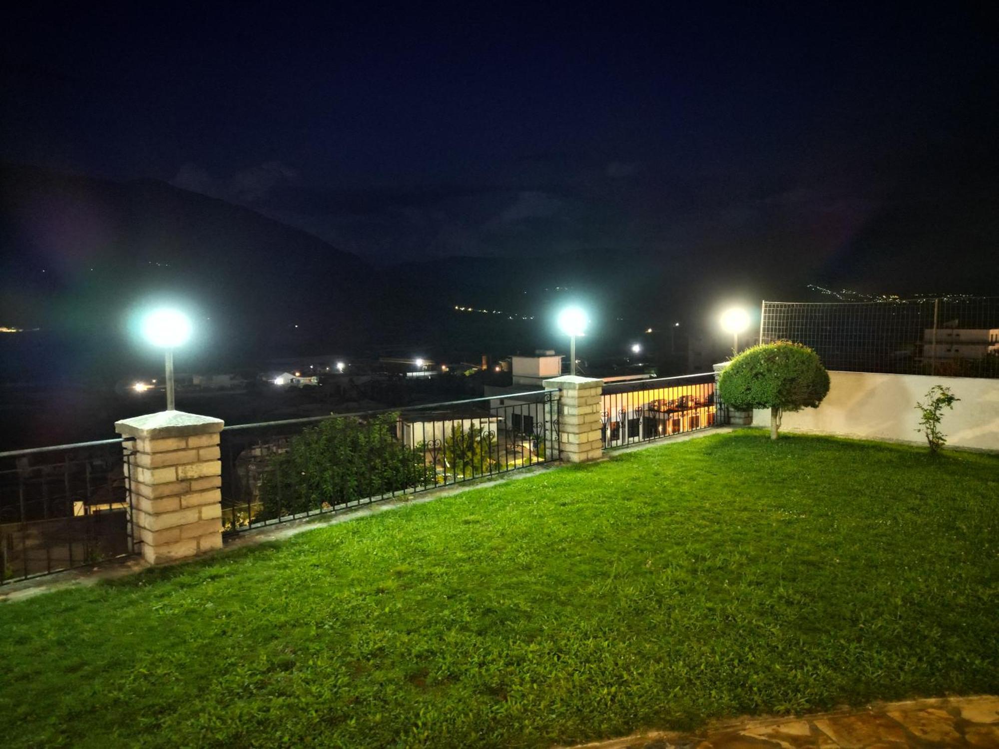 Shena Guest House Gjirokastër Exterior foto